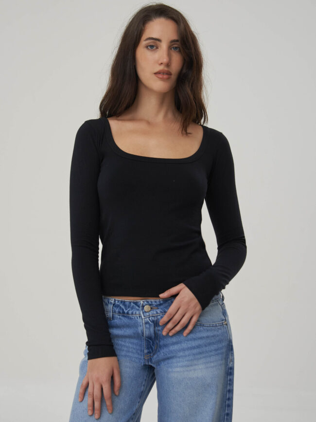 Remera Amari